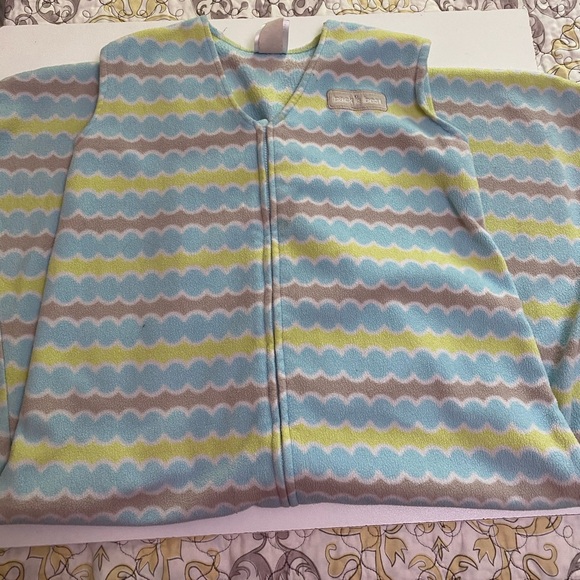 Bundle of 4 bodysuits & sleeping bag - Picture 2 of 3